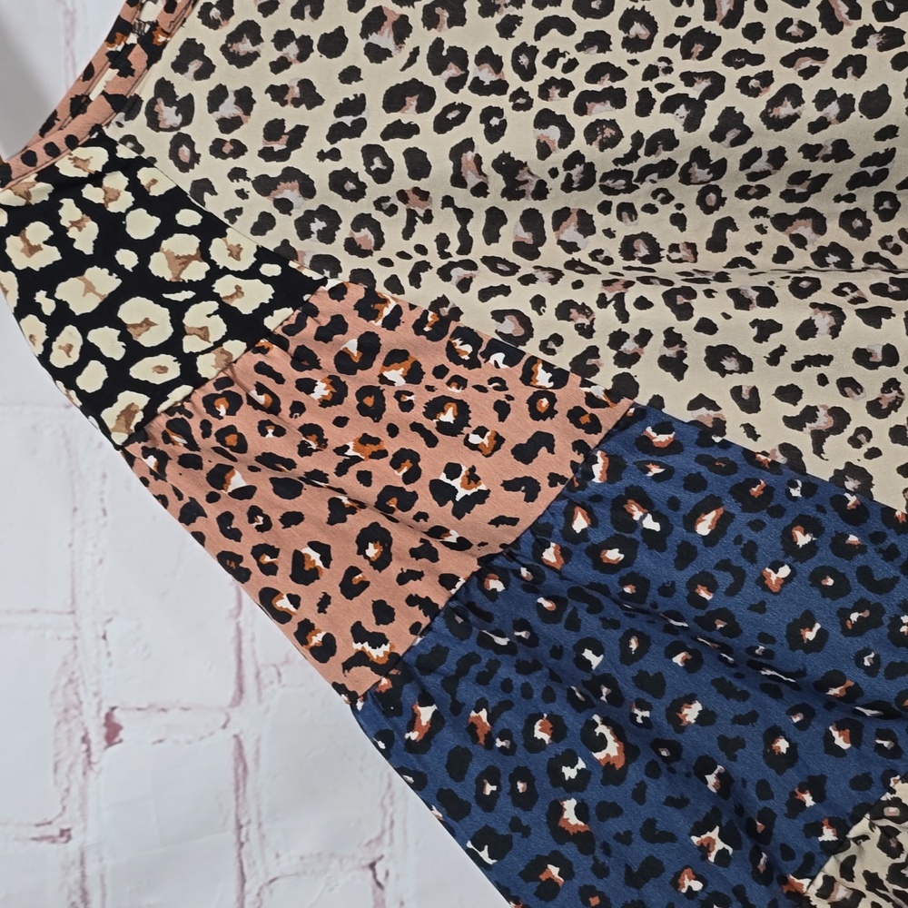 ODDY Multi Color Leopard Sleeve Womens Size M/L - Picture 3 of 9